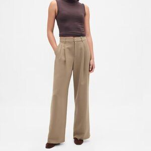 NWT GAP 365 High Rise Pleated Trousers - Tan